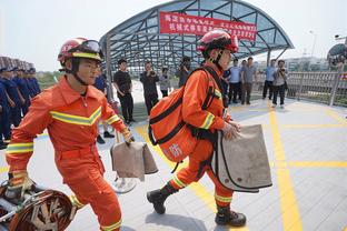 太阳报：曼联近10年14笔5000万镑以上引援，仅B费利马能算上成功